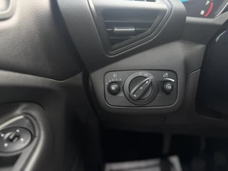 Ford Kuga Ford Kuga 1.5 Titanium | Navi | Cruise | Climate | Pdc | Full-Option - afbeelding nr 17