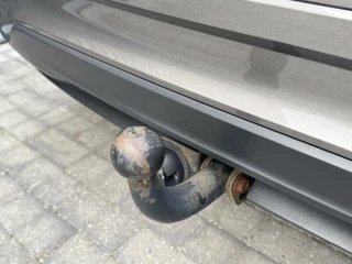 Volkswagen T-Cross Volkswagen T-Cross 1.0 TSI R-line Automaat | LED | Trekhaak |  Getint glas | Climate control | Cruise control adaptief | Lane assist | Dode hoek detectie | DAB | Navigatiesysteem | Inklapbare spiegels | Parkeersensoren voor en achter - afbeelding nr 45