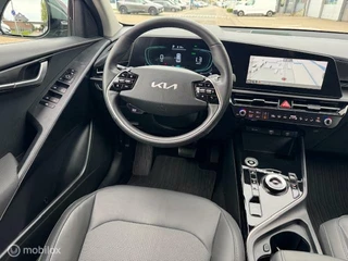 Kia Niro Kia Niro 1.6 GDi PHEV DynamicLine Edition / Plug-inn Hybride / volledig elektrisch rijden 65 km hierna Hybride aandrijving , Navi / Camera achter / Parkeerhulp rondom / Stoel & stuur verwarming / Keyless , fab garantie 7 jaar / 150.000km - afbeelding nr 18