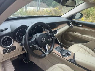 Alfa Romeo Stelvio Alfa Romeo Stelvio 2.0 T Q4 Luxery, 320pk, 20