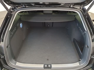 Volkswagen Passat Volkswagen Passat Variant 1.5 eHybrid 204pk DSG/AUT Business Wegklapbare trekhaak, Camera, ACC - afbeelding nr 21