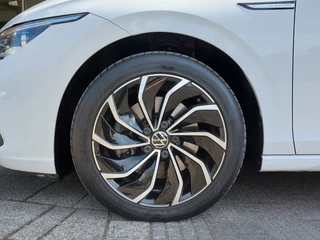 Volkswagen Golf 1.5 TSI 131pk 1st Edition | Origineel NL | Navi | Apple Carplay+Android Auto | Clima | Adap.Cruise | Led Koplampen | Stoel+Stuurwielverwarming | Rijstrook+Licht+Regensensor | Privacy Glass - afbeelding nr 40