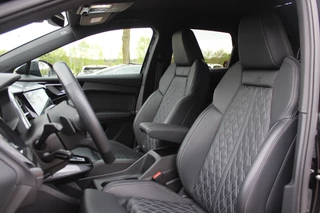Audi Q4 e-tron Audi Q4 e-tron 50 quattro Launch edition S Competition 77 kWh / SoH 95% / Camera / Head-up / 20'' / Keyless / RS Seats / Sonos audio / Stoelverwarming / Dodehoek / DAB / ACC / Warmtepomp - afbeelding nr 5