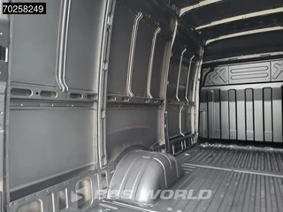 Iveco Daily Iveco Daily 35C21 3.0L Automaat 2025model L2H2 ACC Camera LED CarPlay Dubbellucht L2 12m3 Airco - afbeelding nr 7