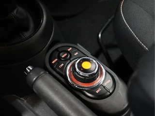 MINI Cooper [SCHUIFKANTELDAK, APPLE CARPLAY, PARKEERSENSOREN, NAVIGATIE, BLUETOOTH, NIEUWSTAAT] - afbeelding nr 17
