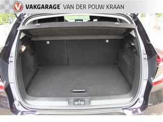 Renault Captur Renault Captur 1.3 TCe Initiale Paris Leder / Trekhaak - afbeelding nr 18