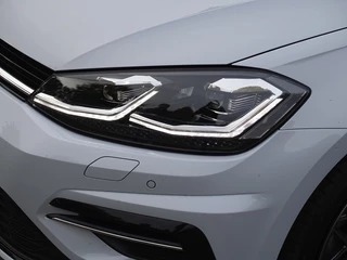 Volkswagen Golf Volkswagen Golf 1.5 TSI / DSG / R-Line / 2018 / LED *NAP* - afbeelding nr 53