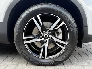 Volvo XC40 Volvo XC40 B4 197PK Plus Dark| Adap.Cruise| Trekhaak| Camera| Google| Elek. - afbeelding nr 5