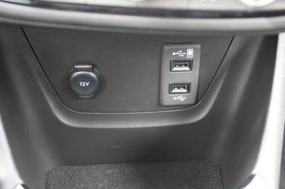 Opel Crossland Opel Crossland 1.2-110pk Turbo 'Elegance'. Mooie en luxe hoogzitter met weinig km's ! Volautm. airco dual, cruise control, camera, comfortstoelen, metallic lak,  LM wielen, navigatie, telefoonvoorb., lane- en side assist, parkeersensoren v+a,  LED verlichting  etc. - afbeelding nr 22
