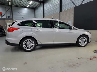 Ford Focus Ford Focus Wagon 1.0 Titanium/Cruise/Clima/Navi/Trekhaak/Nap - afbeelding nr 11