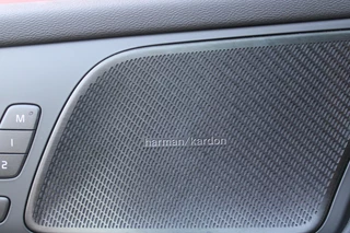 Volvo V60 Volvo V60 2.0 T6 340PK RECHARGE AWD R-DESIGN **NIEUWSTAAT!** | ELEKTRISCH BEDIENBARE VOORSTOELEN MET GEHEUGEN OP BESTUURDERSSTOEL | 18