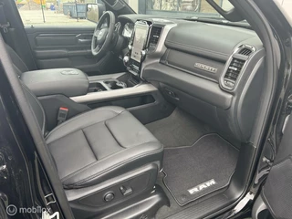 Dodge Ram 1500 Dodge Ram 1500 5.7 V8 4x4  E-Torque Sport Night Edition - afbeelding nr 18
