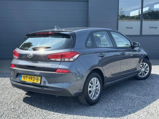Hyundai i30 Hyundai i30 1.0 T-GDI Comfort 2e Eigenaar,Camera,Navi,Dealer Onderhouden,120pk,Clima,Cruise,Pdc,Lm Velgen,Nieuwe Apk bij Aflevering - afbeelding nr 2