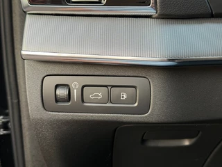 Volvo XC90 Volvo XC90 2.0 T8 R DESIGN RECHARGE 7 zits Long Range Panodak - afbeelding nr 41