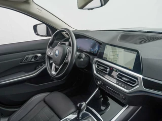 BMW 3 Serie BMW 3-serie Touring 330e 293pk Sport Line | Full LED | Carplay | Stoel/stuurverwarming | Trekhaak - afbeelding nr 17
