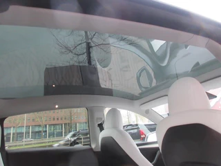 Tesla Model Y Tesla Model Y Long Range AWD 75 kWh Full Self-Driving - afbeelding nr 13