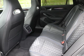 Volkswagen Passat Pano/IQ.Light/360/HK/Head-up/Navi Max/ACC/19