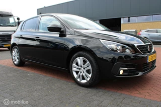 Peugeot 308 Peugeot 308 1.2 PureTech Blue Lease Executive, Trekhaak, Pano, voor/achter Pdc + Camera, App connect, Cruise, Navi, Clima, Donker glas. - afbeelding nr 13