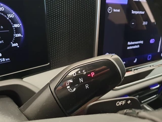 Volkswagen Passat Volkswagen Passat Variant 1.5 eHybrid 204pk DSG/AUT Business Wegklapbare trekhaak, Camera, ACC - afbeelding nr 27