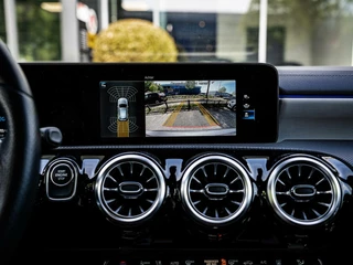 Mercedes-Benz A-Klasse Mercedes A-klasse a250e AMG|PANO|18''|CAMERA|ACC|SFEERV. - afbeelding nr 23