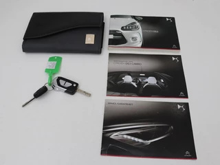 Citroën DS3 Citroen DS3 Cabrio 1.2 PureTech So Chic | Stoelverwarming | Vouwdak |  Vouwdak | Navigatie | Climate control | Parkeerhulp | Cruise control | Bluetooth - afbeelding nr 11