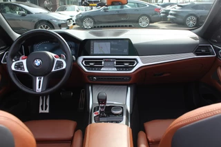 BMW M4 BMW M4 4-serie Cabrio xDrive Competition / Camera / Head-up / Carbon / Nekverwarming / H&K / Keyless / Stuurverwarming / ACC / DAB / Dodehoek / Windscherm - afbeelding nr 2