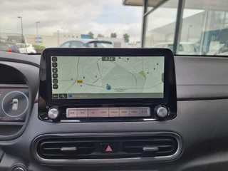 Hyundai Kona Hyundai Kona EV FASHION 64 KWH 3-FASE/WARMTEPOMP HEAD-UP DISPLAY - afbeelding nr 16