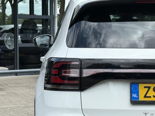 Volkswagen T-Cross Volkswagen T-Cross 1.0 TSI Life Climate/Cruise/Getint glas/Keyless entry/Virtuel cockpit/PDC/LED - afbeelding nr 28