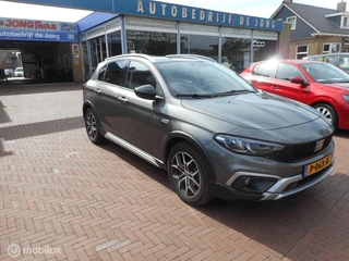 Fiat Tipo Cross 1.0 Cross TREKHAAK+METALLIC