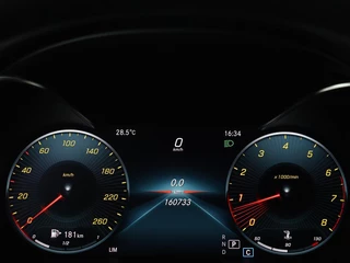 Mercedes-Benz C-Klasse Mercedes-Benz C-klasse 180 Business Solution AMG | Panoramadak | Leder | Stoelverwarming | Cruise control | 360 Camera | Elektrische achterklep | Carplay | Burmester - afbeelding nr 33