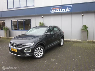 Volkswagen T-Roc Volkswagen T-Roc 1.5 TSI Sport Automaat. - afbeelding nr 1