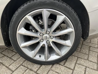 Volvo V60 Volvo V60 2.0 T4 Mom.|ACC|PAS V/A|Blis|19