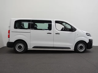 Opel Vivaro Opel Vivaro Combi 1.5 CDTI L2H1 Cruise Control  Parkeersensoren Achter  Bluetooth Airco Voor en Achter  Schuifdeur Rechts en Links - afbeelding nr 35