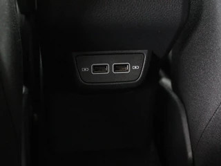 Volkswagen Polo Volkswagen Polo 1.0 TSI Highline | Stoelverwarming |  Parkeerhulp | Adaptive cruise | Navigatie | Bluetooth | Climate control | Getint glas - afbeelding nr 25