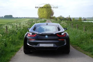 BMW i8 BMW i8 Coupé / NL Auto / Dealeronderhouden / Top conditie / Head up / 360 camera - afbeelding nr 3