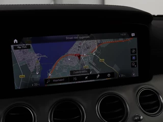 Mercedes-Benz E-Klasse Mercedes-Benz E-klasse 300de 4Matic AMG Night | Panoramadak | Trekhaak |  Stoelverwarming | 360 camera | Adaptive cruise | Leder/Alcantara | Burmeseter | Matrix LED | Navigatie - afbeelding nr 18