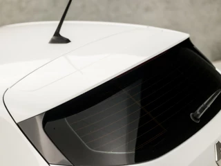 Renault Clio 141Pk Automaat (APPLE CARPLAY, DIGITAL COCKPIT, GROOT NAVI, CAMERA, GETINT GLAS, SPORTSTOELEN, LED KOPLAMPEN, CRUISE, LANE ASSIST, NIEUWE APK, NIEUWSTAAT) - afbeelding nr 29