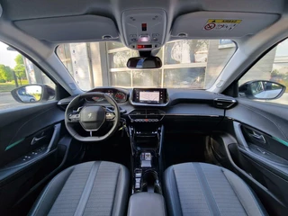 Peugeot 2008 Peugeot 2008 1.2 PureTech Allure|Automaat|12.603km|Clima|Navi|Carplay|PDC|17-inch| - afbeelding nr 3