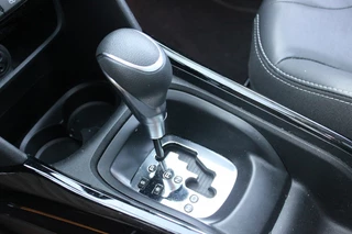 Peugeot 2008 Peugeot 2008 1.2 PureTech Allure, automaat, navigatie. - afbeelding nr 31