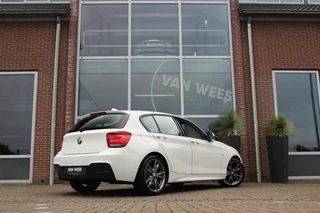 BMW 1 Serie ➡️ BMW 1-serie 116i F20 M Sport Edition | M-pakket | 18 inch | NL auto | Origineel | Trekhaak | Navi | Sportstuur | Xenon | PDC | Climate-control | Cruise-control | Sportstoelen | - afbeelding nr 3