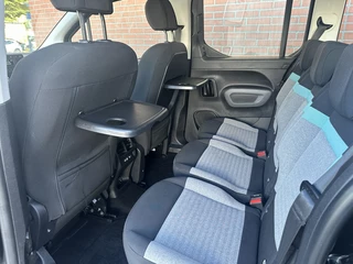 Citroën Berlingo Citroën Berlingo 1.2 PureTech Feel Praktisch, Zuinig & Helemaal Gezinsproof! - afbeelding nr 21