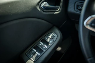 Renault Clio Renault Clio 1.0 TCe Intens | Nap | Camera | Keyless | PDC - afbeelding nr 32