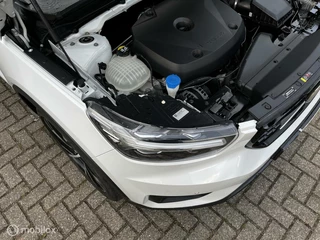 Volvo XC40 Volvo XC40 2.0 T5 AWD R-Design Intro Edition / SCHADE - afbeelding nr 8