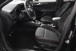 Ford Focus Ford Focus Wagon 1.0 EcoBoost 155pk MHEV ST Line Business  Navigatie Apple Carplay/Android Auto Climate Control Camera Parkeer sensoren Stoel en stuurverwarming Dab Led - afbeelding nr 10