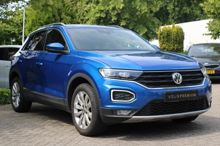 Volkswagen T-Roc Volkswagen T-Roc 1.5 TSI Sport 150PK! Virtual/Navi/17
