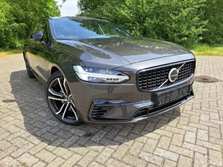 Volvo V90 Volvo V90 2.0 T8 Twin Engine AWD R-Design|Pano|Trekhaak|Leder|B&W - afbeelding nr 2