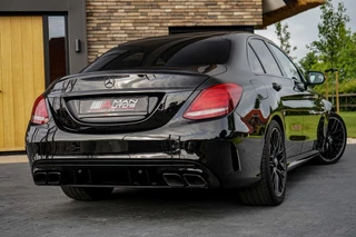 Mercedes-Benz C-Klasse Mercedes-Benz C-Klasse C63 AMG Edition1 One-of-500 - afbeelding nr 33