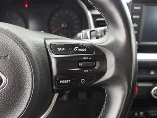 Kia Stonic Kia Stonic 1.0 T-GDi DynamicLine CAMERA / AIRCO / CRUISE / CARPLAY / DAB+ / PDC / BLUETOOTH / NL-AUTO - afbeelding nr 22