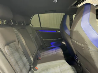 Volkswagen Golf Volkswagen Golf GTE 1.4 eHyb|PANO|HUD|IQ|SFEER|BOMVOL - afbeelding nr 21