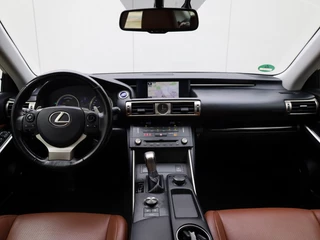 Lexus IS Lexus IS 300h 25th Edition | Vol Leder | Stoelverwarming | Parkeersensor - afbeelding nr 12